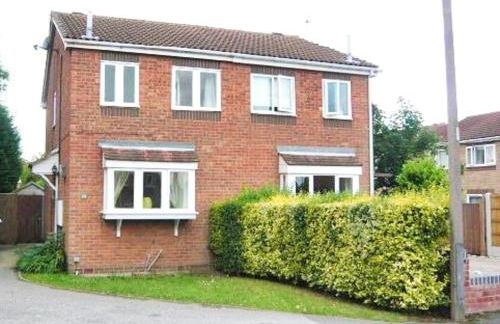 2 Bed House - Sleeps 4 - Parking - Pets - Garden - Foto 7