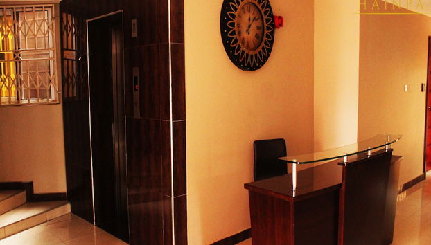 Flora Legacy Apartments - Foto 4, Mostrador de check-in y check-out