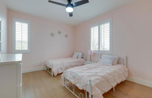 Luxe Roseville Home with Pool and Hot Tub! - Foto 24