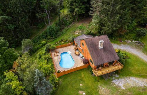 Family-Friendly Cabin with Heated Pool & Sauna - Foto 56