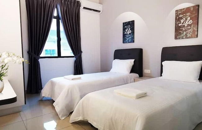 Yolo Desaru - Foto 3