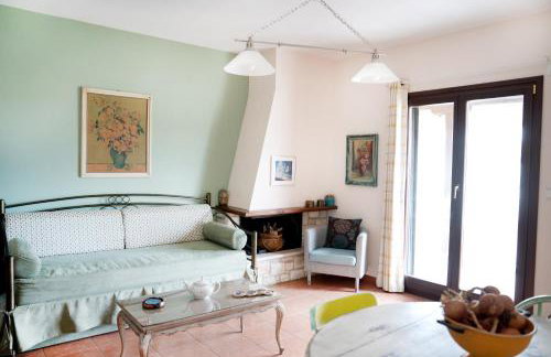 Artistic 2 Apartment - Photo 6