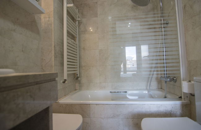 EnjoyGranada LUJO Piscina y Parking - Foto 24