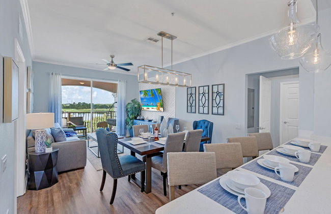 Top floor condo with view of lake, pool and fireworks! Next to Convention Center! - Photo 17