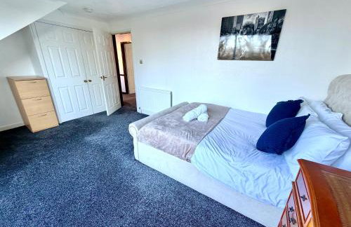 Indoor Heated Pool - Large Family Home - Sleeps 12 - Near Bournemouth Beach - Photo 25