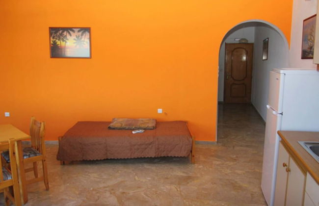 Sea View And Mountain View Apartment For 4 People - Photo 2