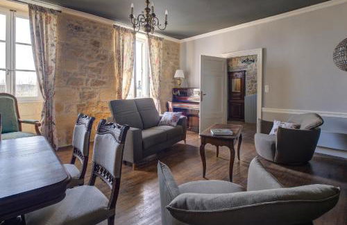 Le Prieuré "Péridoors" - Élégance, Histoire & Jacuzzi - Foto 24