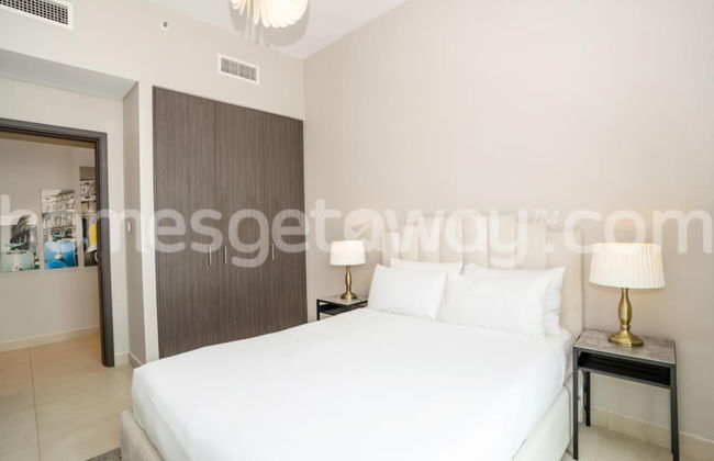 Homesgetaway-3BR Apt. in Downtown Views - Photo 12