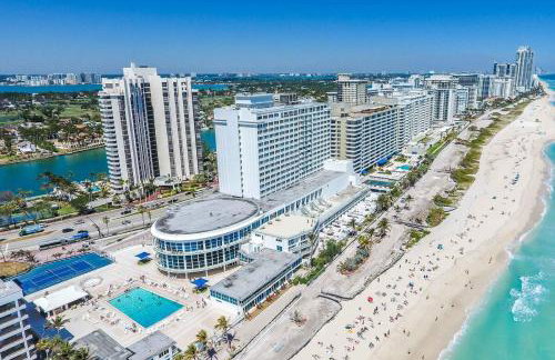 A dreamed bay view studio at Castle Beach Club - Foto 23