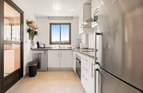 Family Friendly 2BR in Casares Pool and Padel Fun - Foto 9