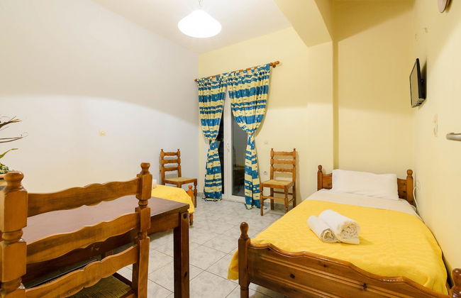 Regina Apartments - Photo 7