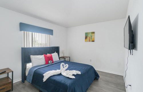 Huge Screened Patio That Overlooks Lake Buck, Near Famous Attractions!! - Foto 6