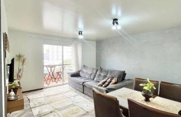 Apartamento amplo próximo ao shopping JL - Foto 1