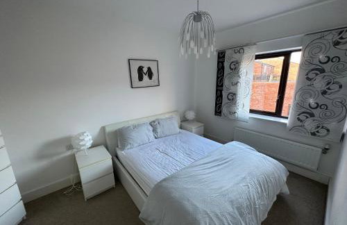 2 Bedroom Riverside Property with Roof Terrace - Foto 11