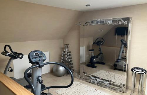Wellness-Oase mit Wasserblick, Pool, Sauna & Fitnessbereich - Photo 44