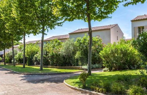 2 Bedroom Nice Home In Saint-Laurent-De-La-Ca - Foto 10