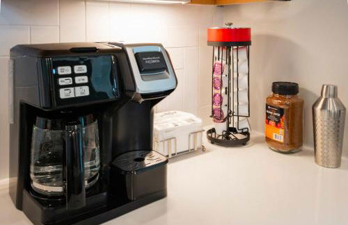 Luxury Townhome Skyline Views Mins To DT - Foto 11