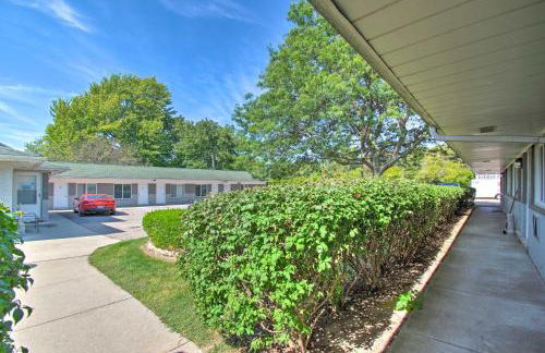 Lakefront Apartment with Patio on Lake St Clair - Foto 20