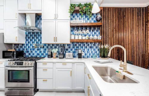 Home 4/ King Beds - Large Garage by StayStLouis - Foto 3