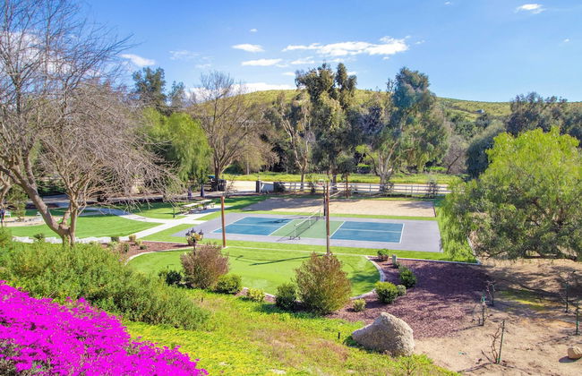 The Riesling Retreat by Avantstay Estate w/ Pool, Hottub, Putting Green & Pickle Ball Court! - Photo 46