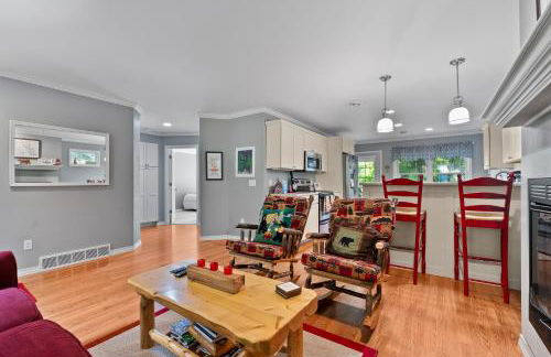 Blue Bear Cottage at Simple Life Rentals - Foto 9