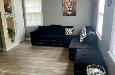 3BR W/ BASEMENT HOME 'THE LION’S DEN' - Foto 1
