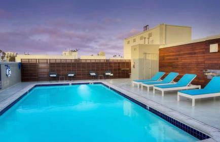 The Andalusite - Oceanfront Steps from the Sand - Foto 26