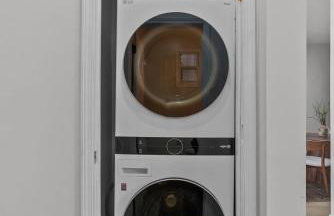 Brick and Modern on Miami St By StayLage - Foto 23