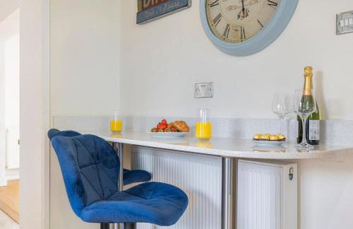 East Sussex Manor - Sleeps 12 - Hot Tub & Parking - Foto 29