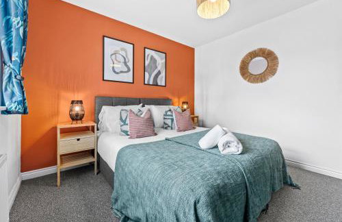 Spacious 6-bedroom house - 3 parking spaces - Superfast Wi-Fi - Close to M5 - Long-stay rates! - Foto 5