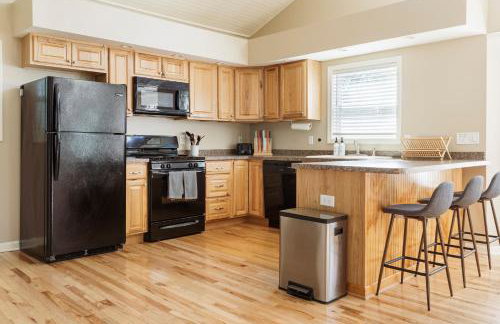 LARGE 5 Bed Lake Geneva Home 4 Blocks from Lake! - Foto 14