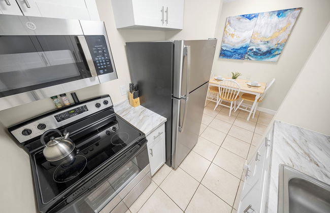 Riverwatch Apartments by Lowkl - Photo 15