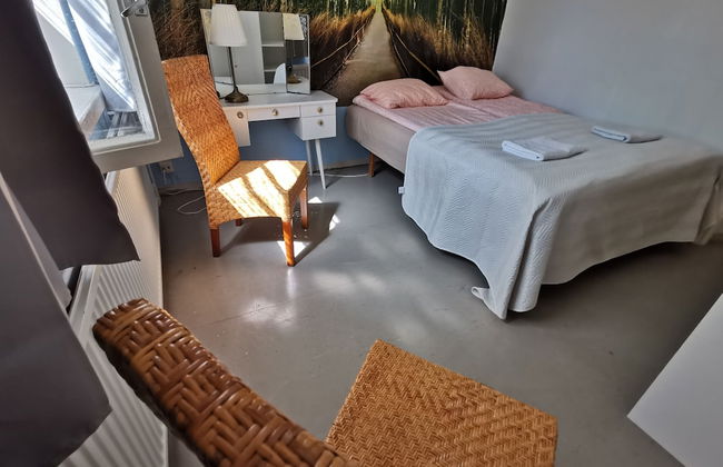 Captivating 4-bed Apartment in Kotka Saunafacility - Photo 4