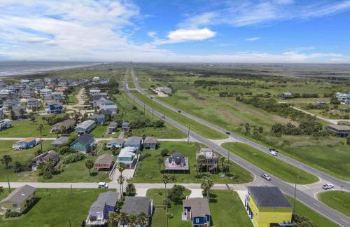 Beach Escape Close to Attractions and the Shore - Photo 50