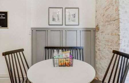 Noble Mansion 7 Bedrooms w Hot Tub Firepit & BBQ - Foto 46