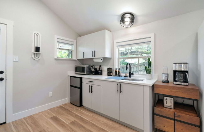 Chic Studio Walkable to Soco! - Foto 5