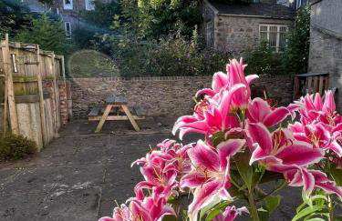 Spacious 2 bedroom flat nearby train and bus station - Foto 26