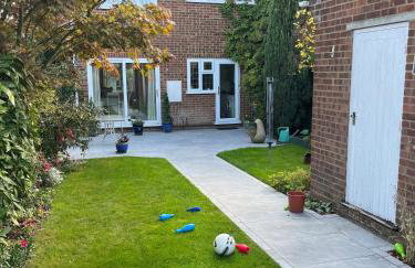 Beautiful Modern Cottage in Beaconsfield 3 bed - Foto 1