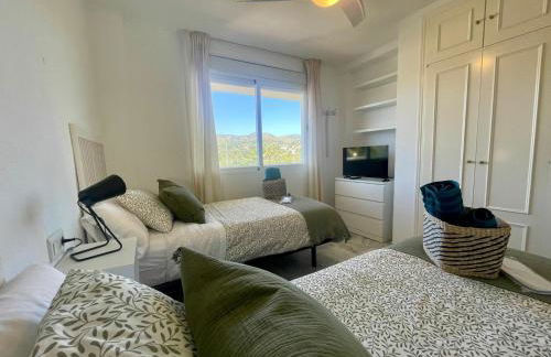 SOLGUEST APARTAMENTO II NAPOLEÓN vistas espectaculares!!! - Photo 13