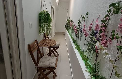 Almond Jacuzzi Suites - Private Jacuzzi - Self Check-In - Free & Easy Street Parking - Foto 34