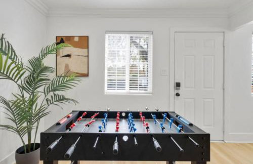 Modern Elegance- Big Group - Games - Sleeps 10 - Photo 12