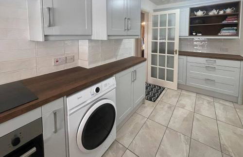 Spacious House Near Cambridge - Free Parking and Garden - Foto 7