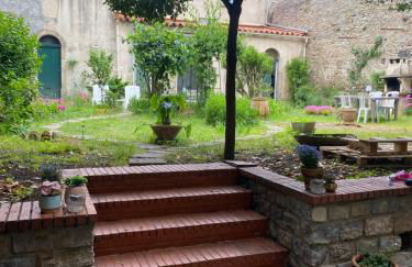 Appartement cosy avec oasis privée, salle de jeux, vélos bienvenus - Foto 1