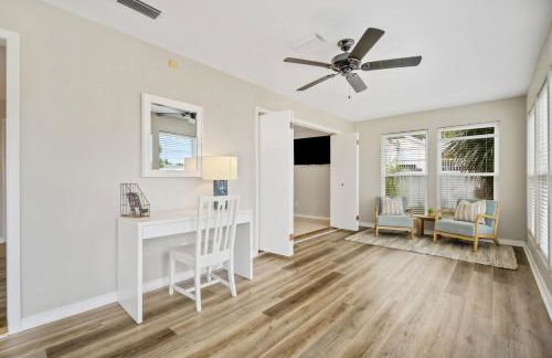 Spacious Audubon Home in Colony Cove w Water Views - Foto 13