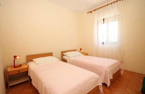 Apartments by the sea Ugljan - 8301 - Foto 14