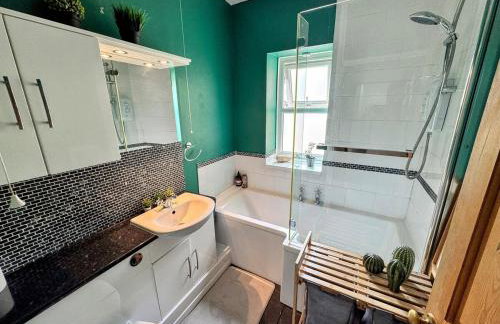 Large 3 bedroom home in the heart of Bingley - Foto 28