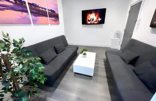 Albert Luxury Hottub and Jacuzzi Apartments - Foto 82