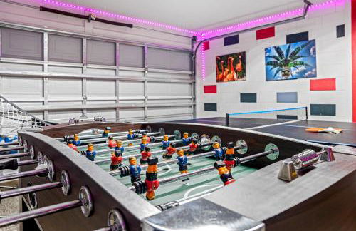 Disney Family Fun Resort, Pool and Game Room - Foto 19