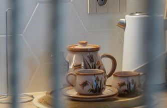 L A Boutique Suites with Private Hot Tub - Photo 27