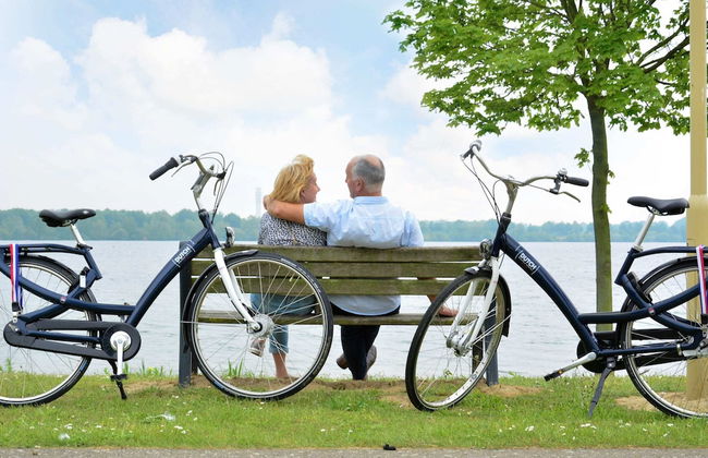 Villa in Maaspark With Sauna and Lake Views - Photo 17